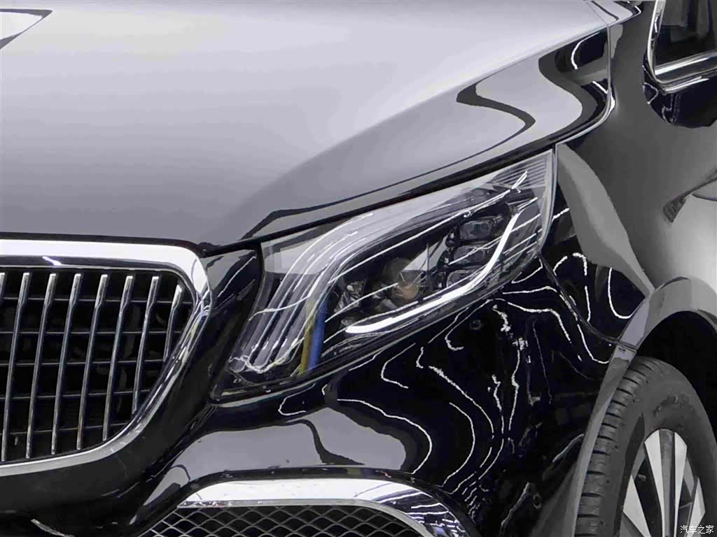 Mercedes-Benz 7, 2024 3