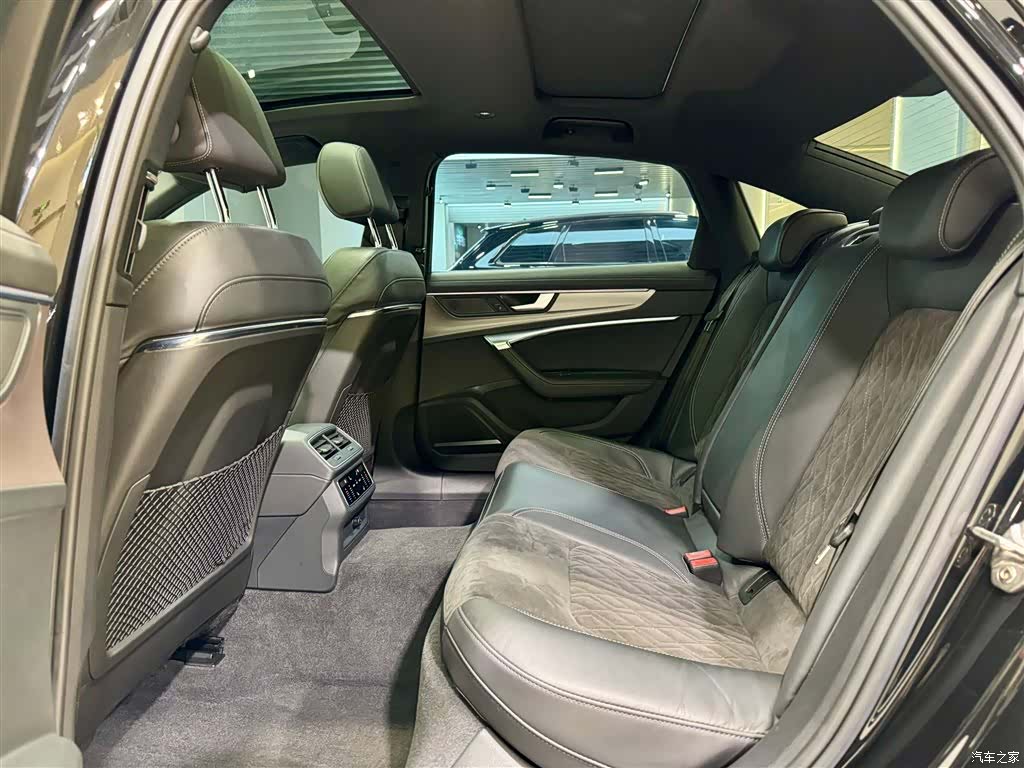 Audi A6L, 2021 27