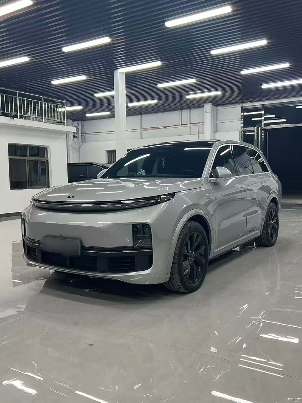 Li Auto L8, 2023 1