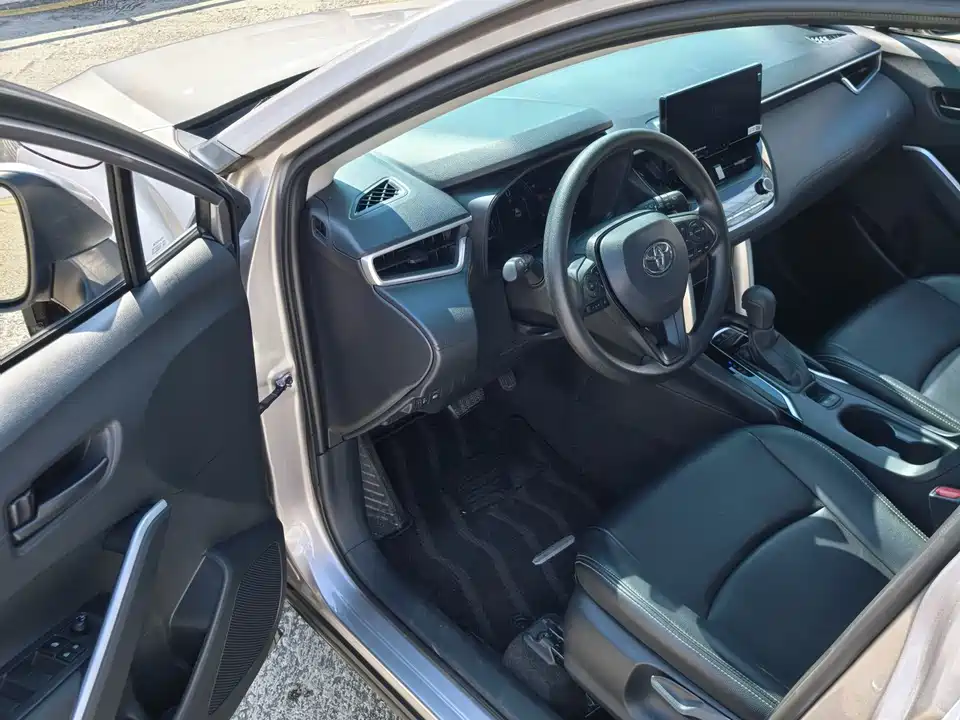 Toyota Corolla Sharp amplifier