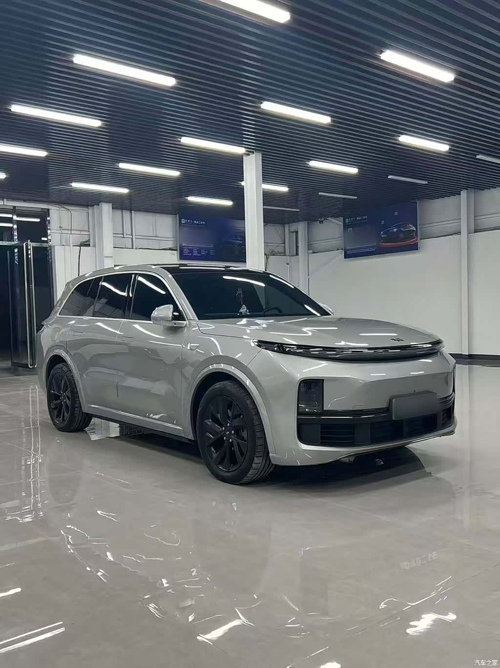 Li Auto L8, 2023 все фото