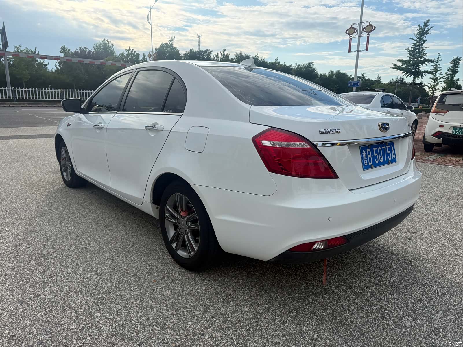 Geely Emgrand, 2016 6