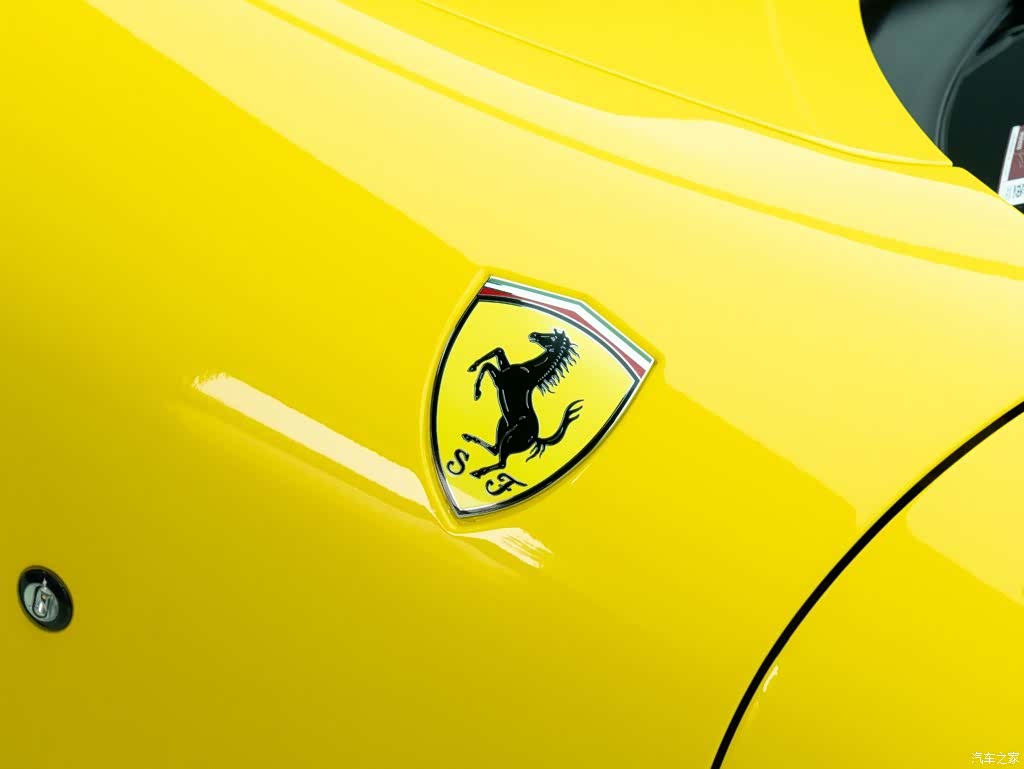 Ferrari Roma, 2023 4