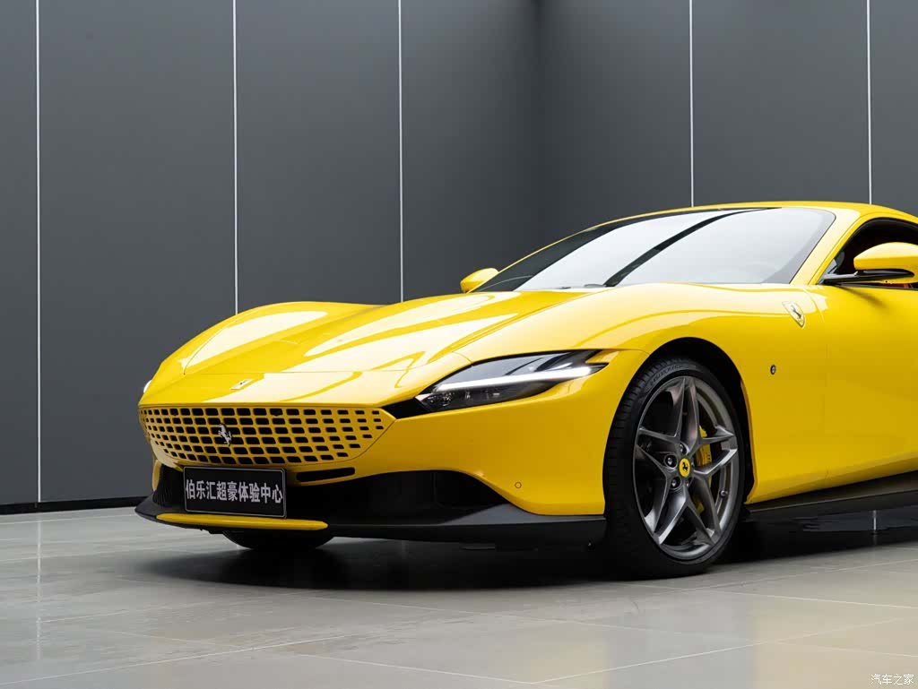 Ferrari Roma, 2023 6