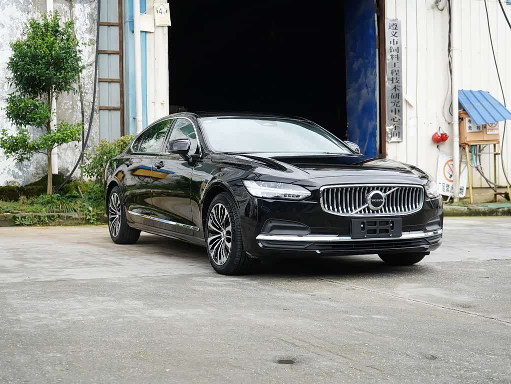 Volvo S90