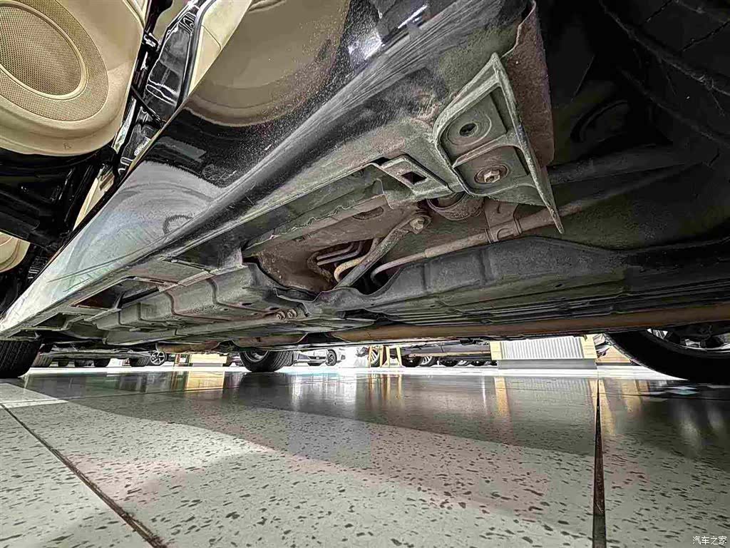 Lexus ES, 2015 32