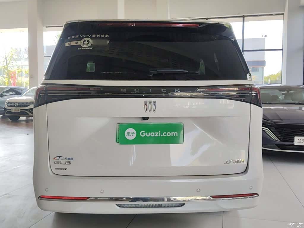 Buick GL8, 2025 6