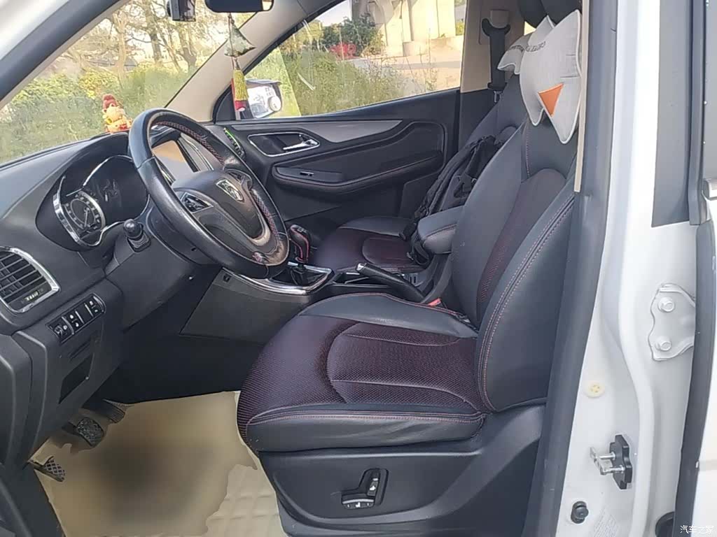 Wuling 560, 2016 15