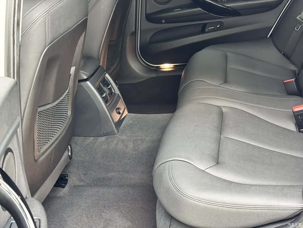 BMW 3 Series, 2018 12