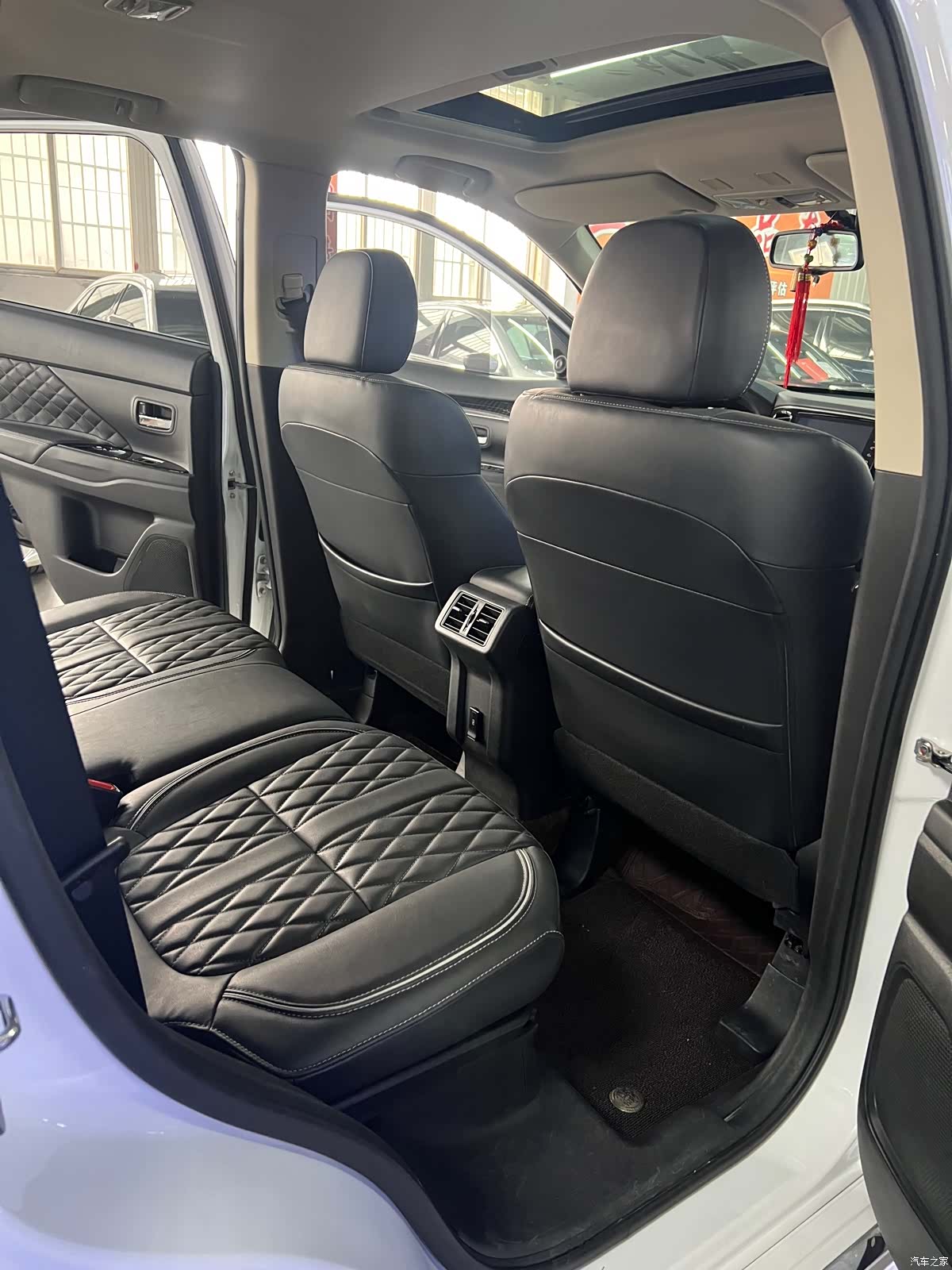Mitsubishi Outlander, 2021 12