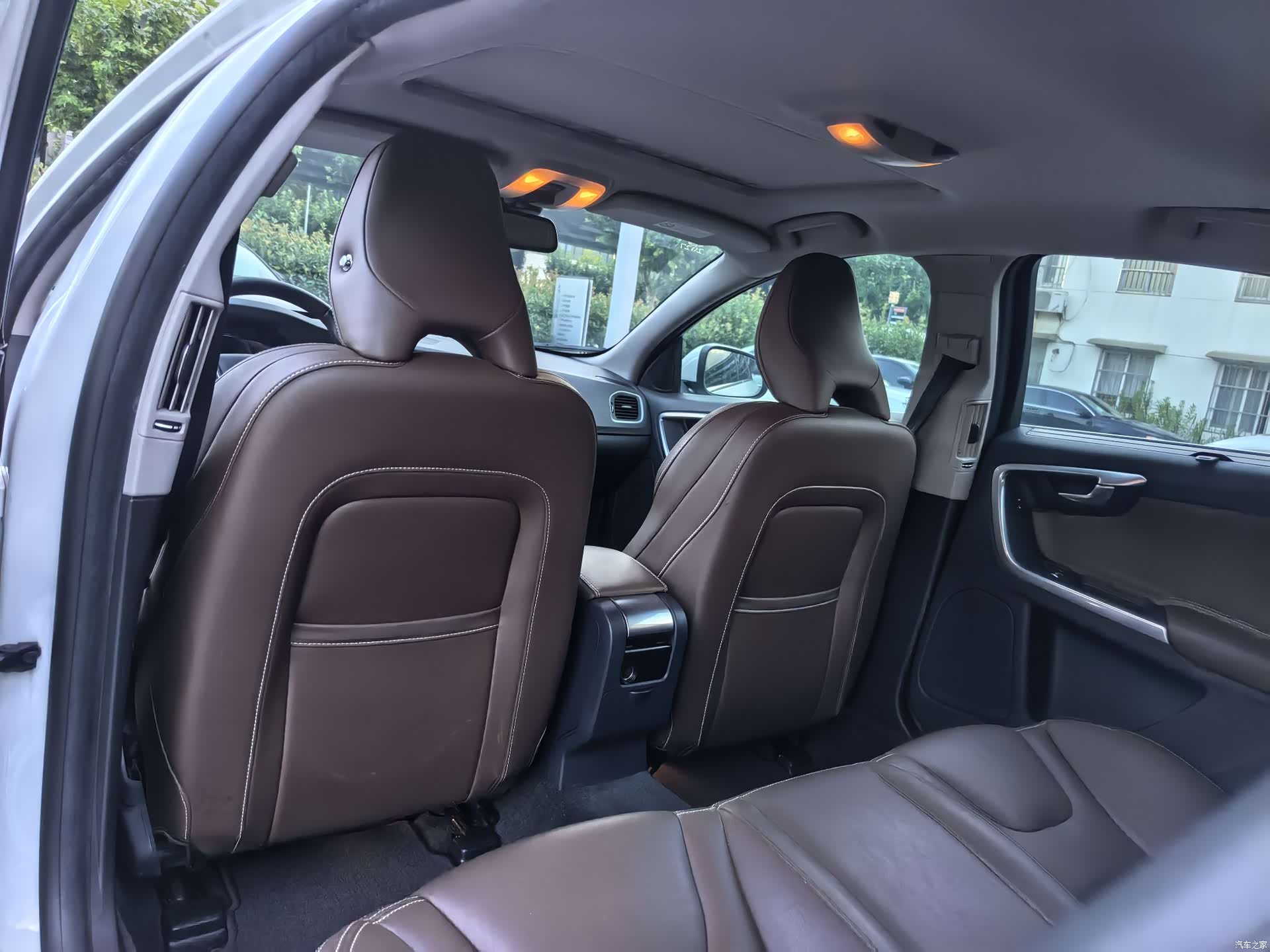Volvo S60, 2015 16