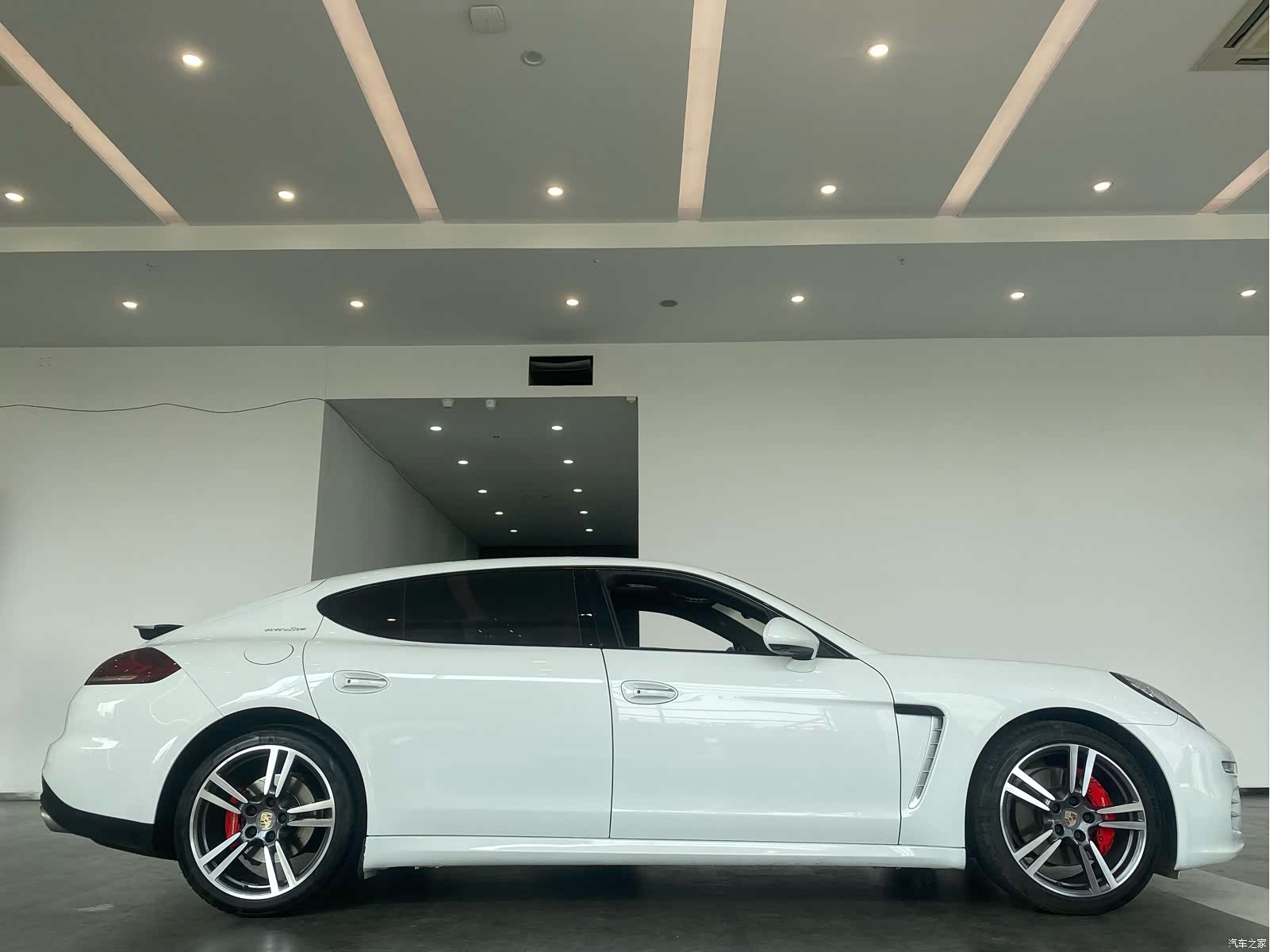 Porsche Panamera, 2012 4