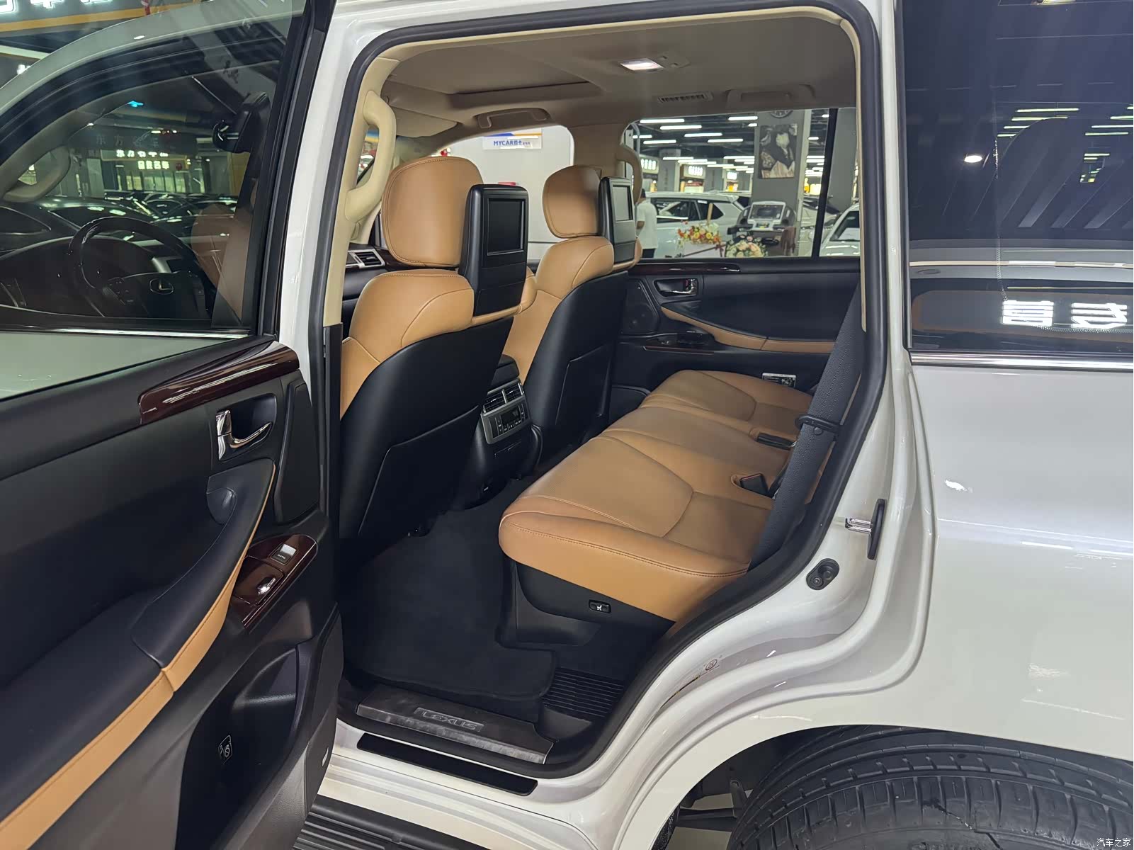 Lexus LX, 2016 4