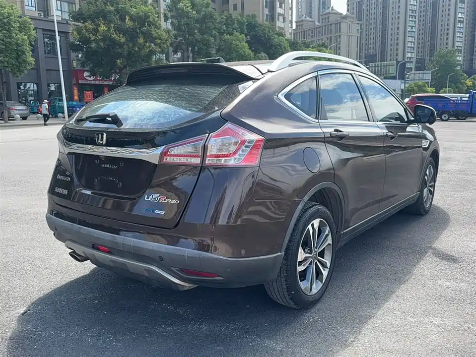 Luxgen Excellent 6 SUV