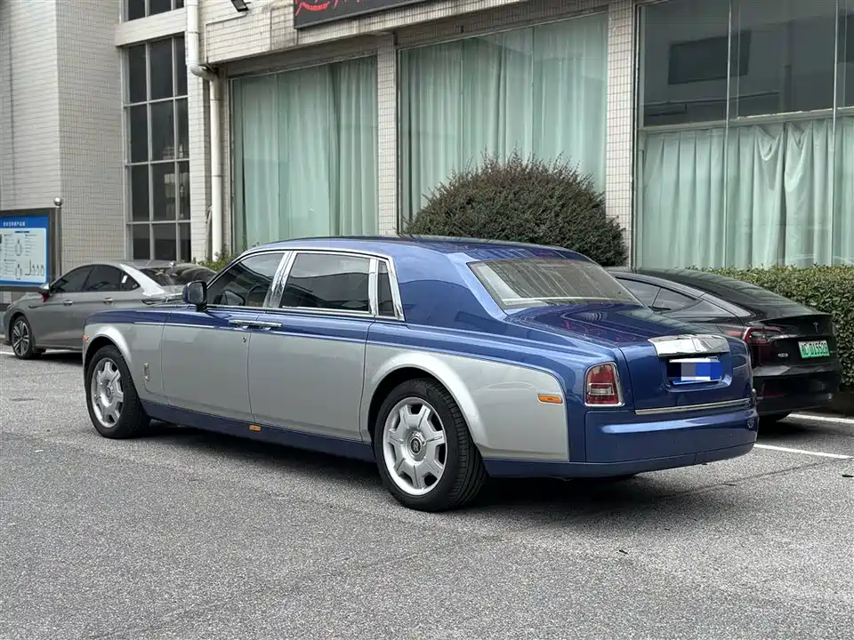 Rolls-Royce Phantom