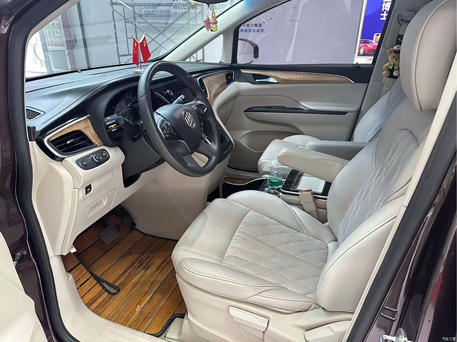 Buick GL8, 2019 4