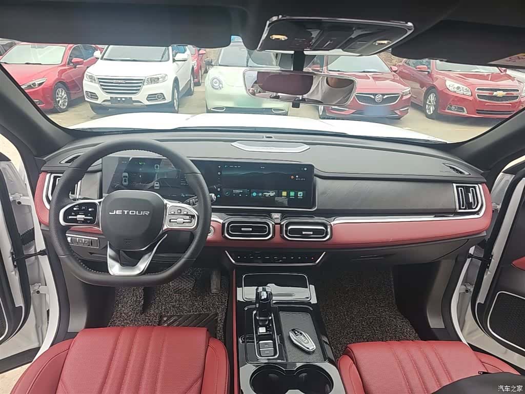 Jetour X70, 2025 10