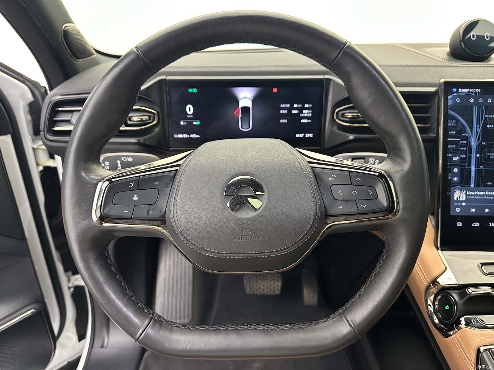 NIO ES8, 2022 15