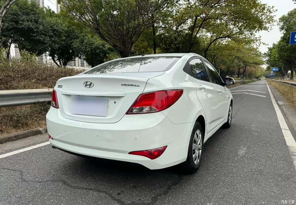 Hyundai GLS, 2016 6