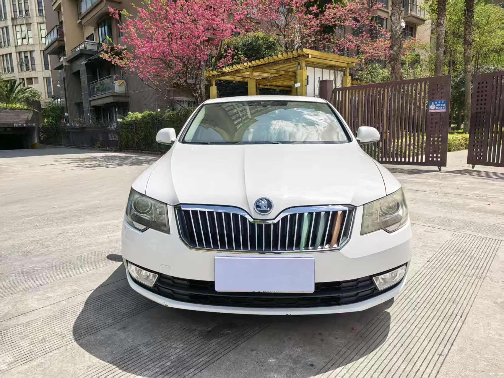 Skoda Superb, 2016 1