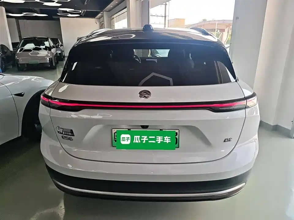 NIO ES6