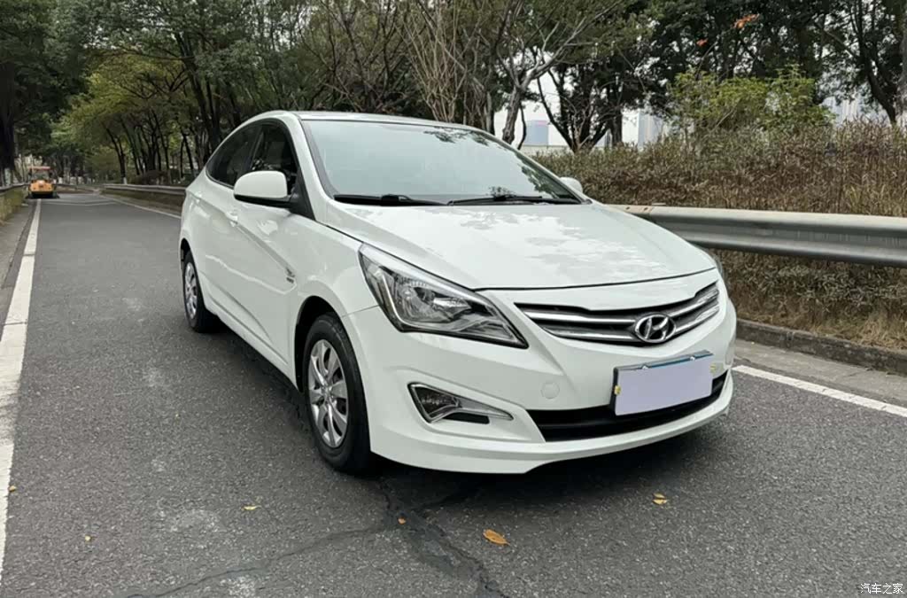 Hyundai GLS, 2016 4