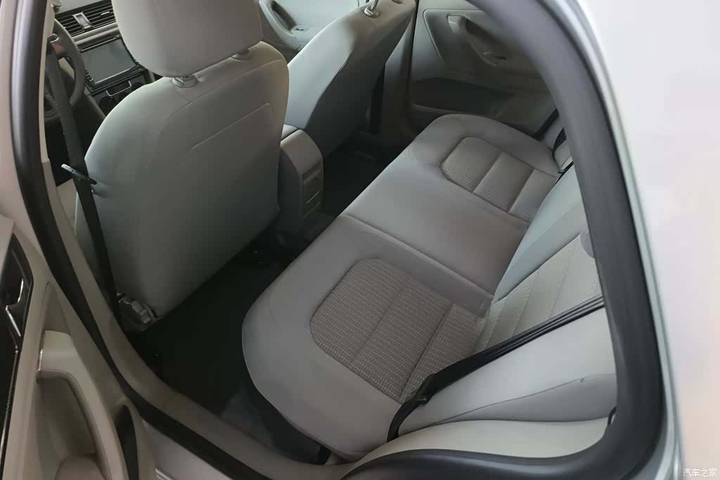 Volkswagen Bora, 2014 11