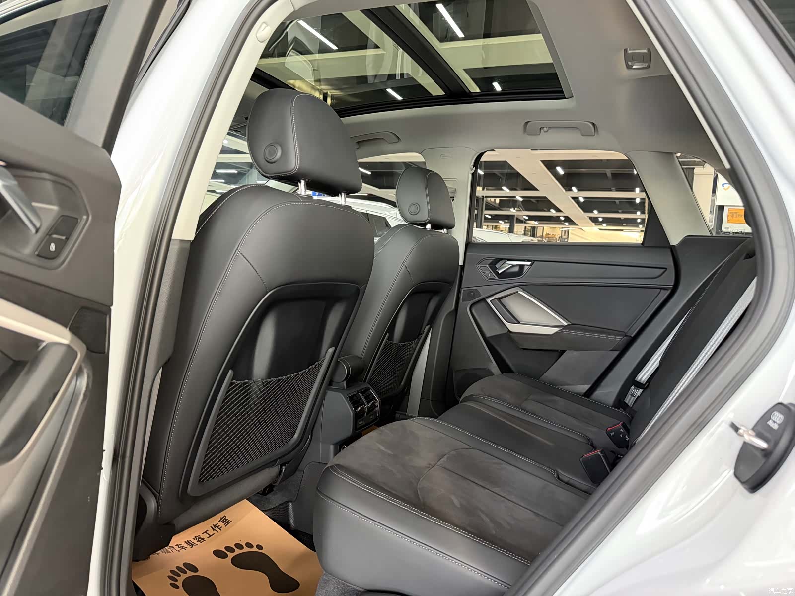 Audi Q3, 2023 6