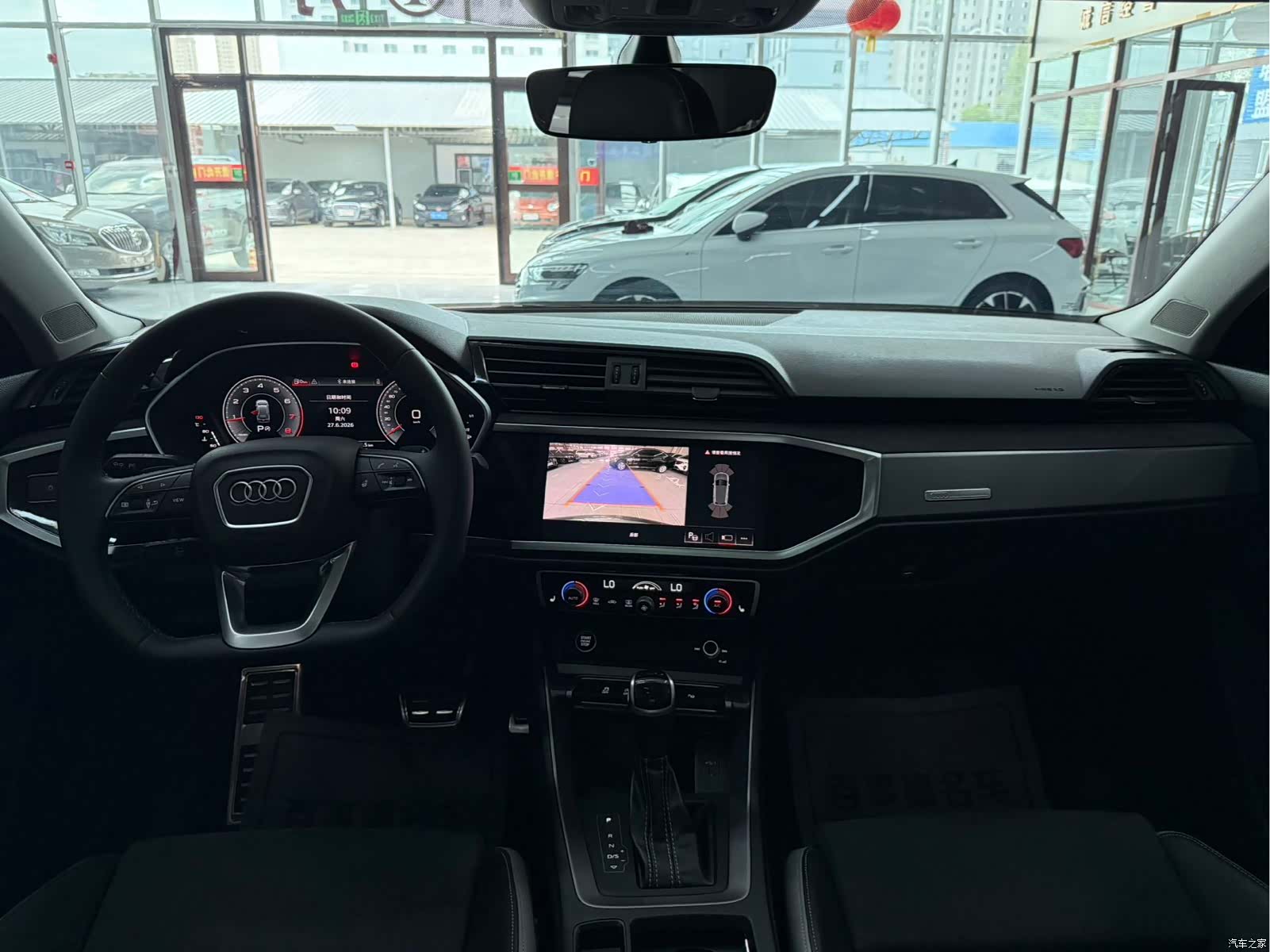Audi Q3, 2022 все фото