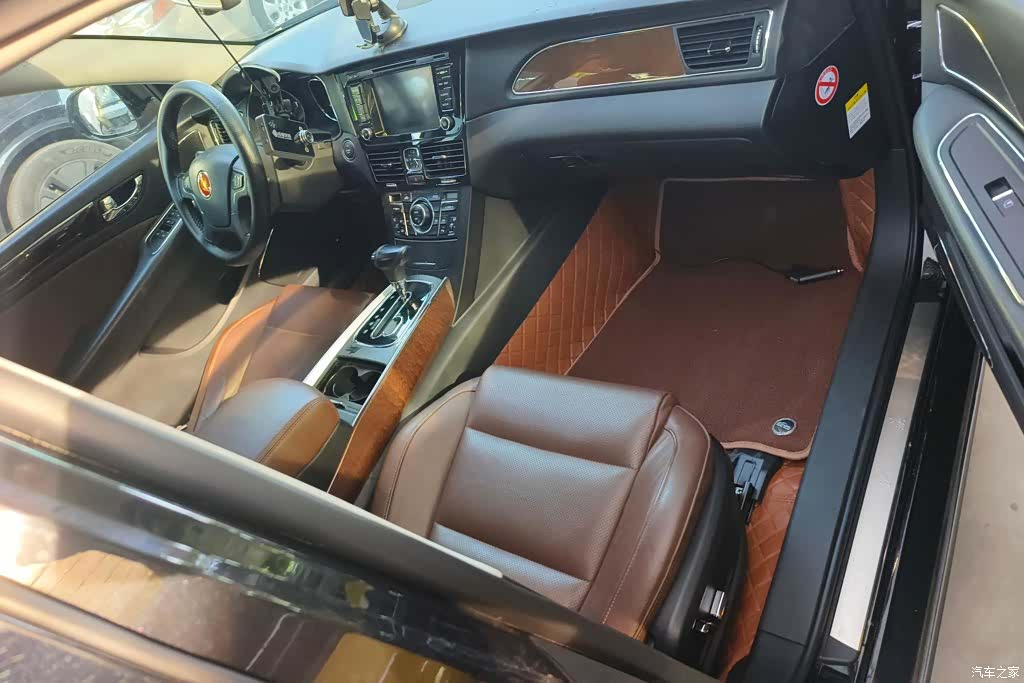 Hongqi H7, 2017 8