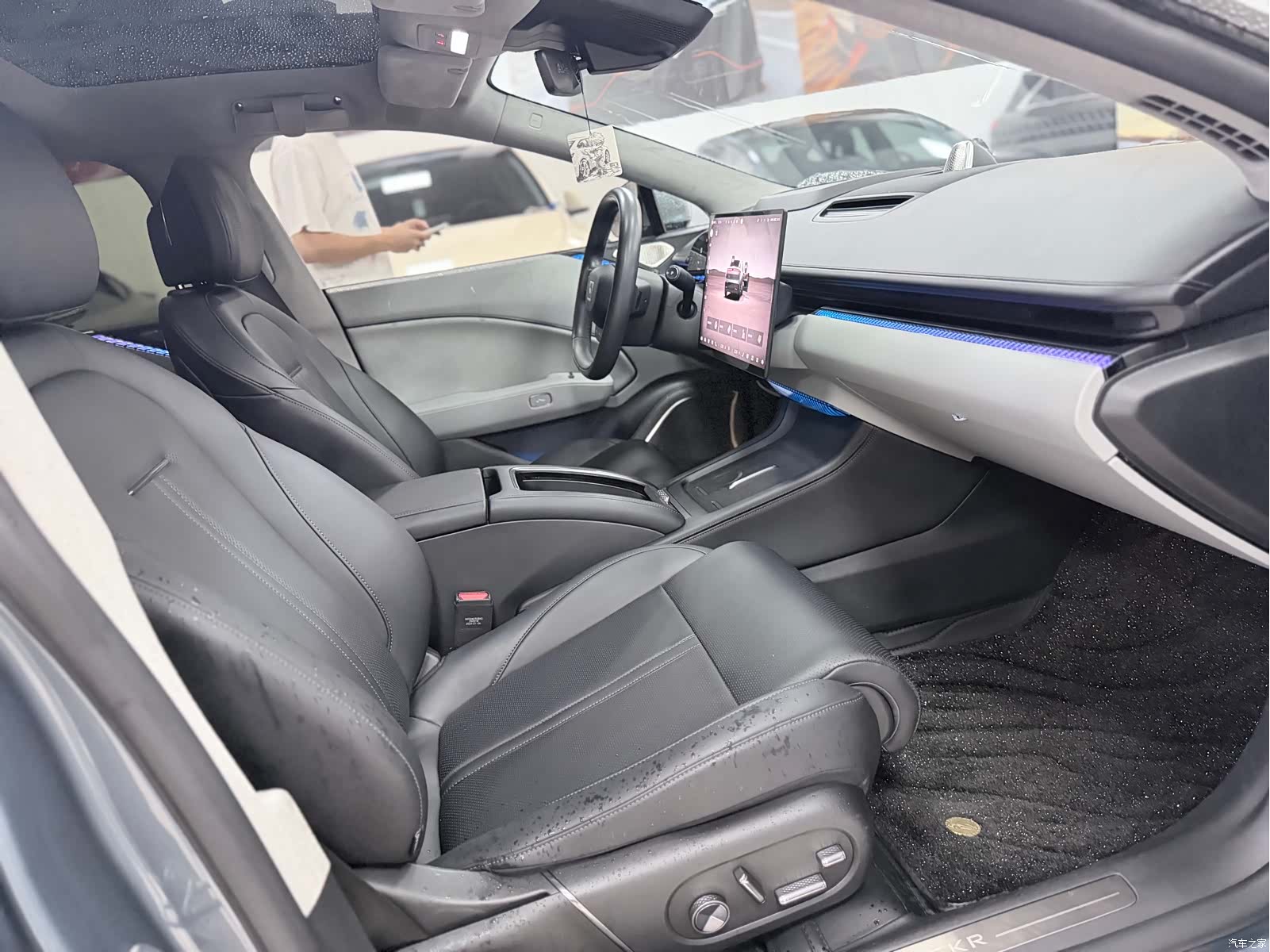 Zeekr 007, 2024 13