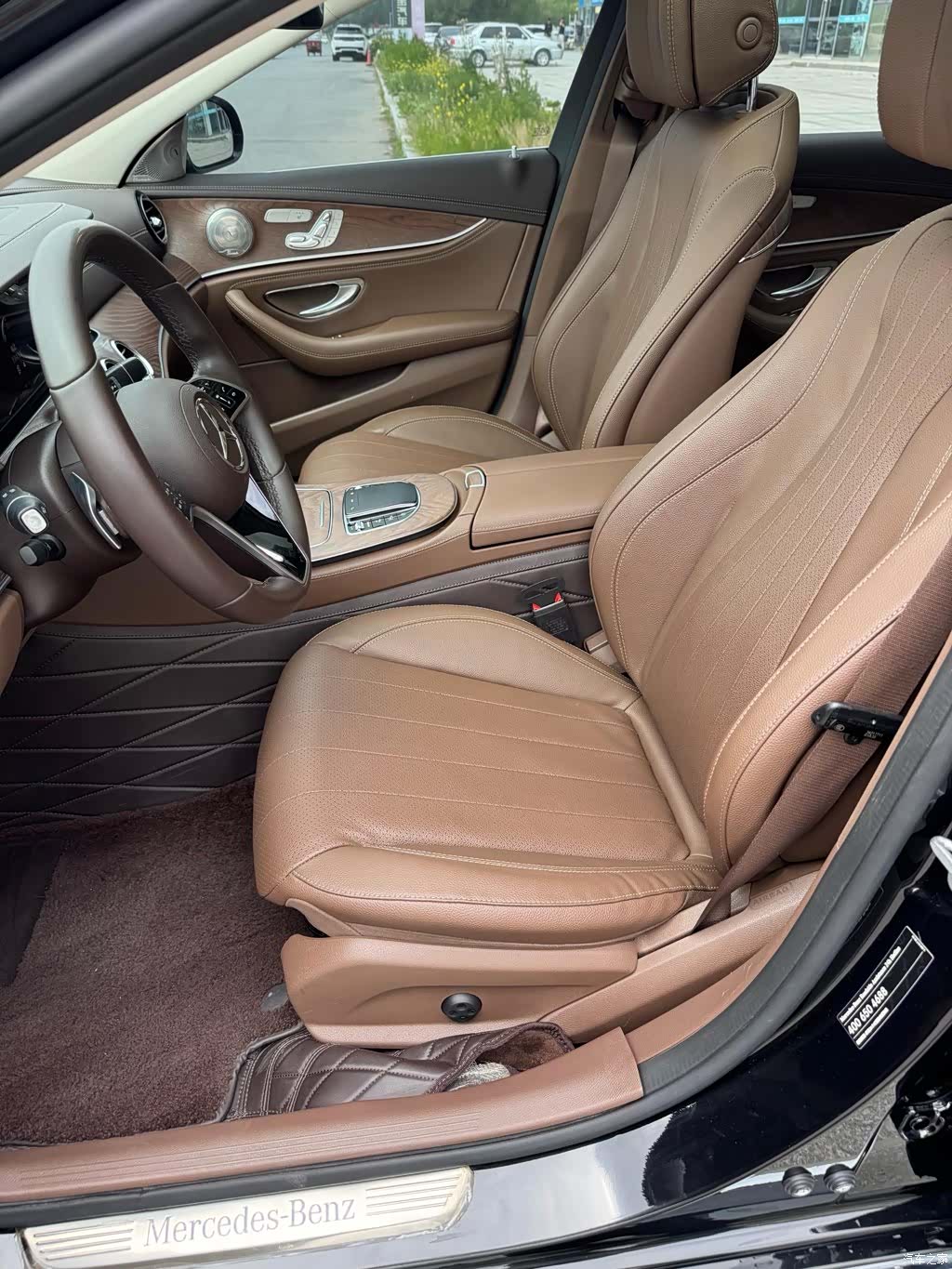 Mercedes-Benz E-Class, 2023 12
