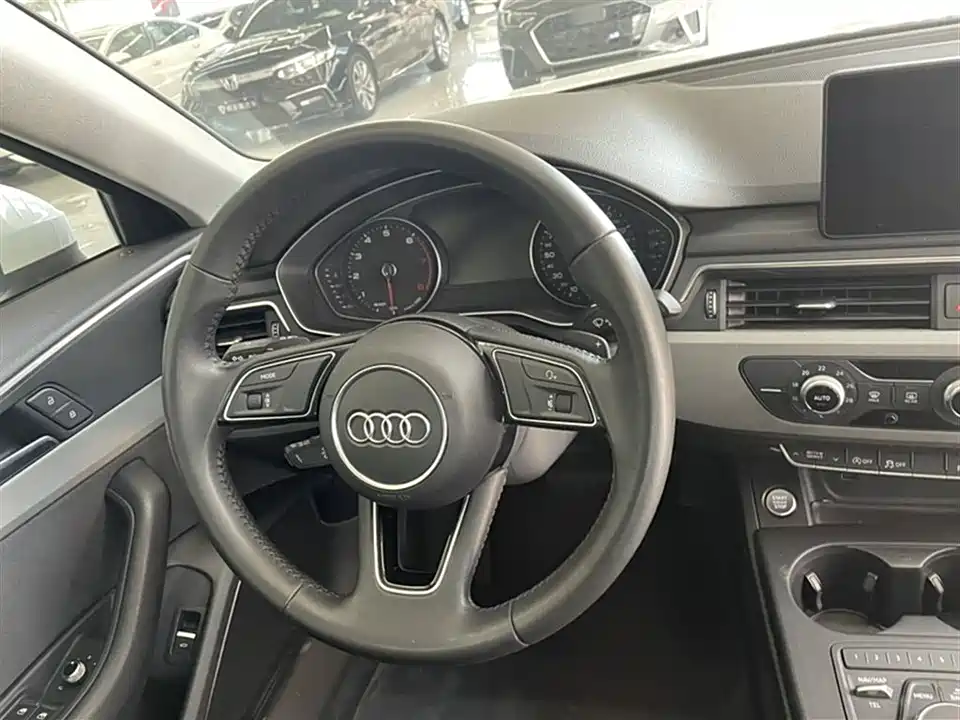 Audi A4L
