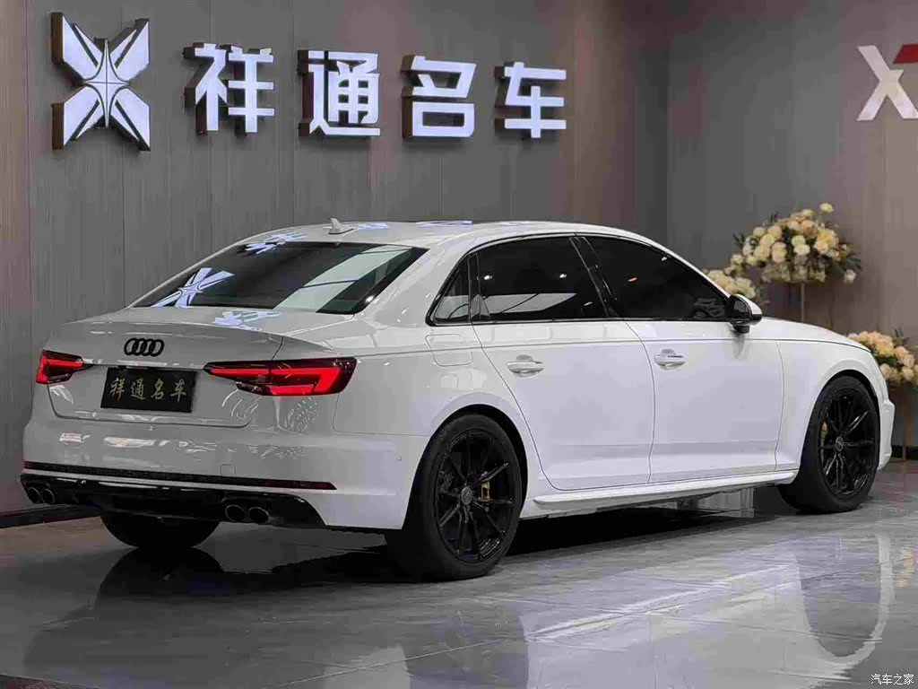Audi A4L, 2019 12