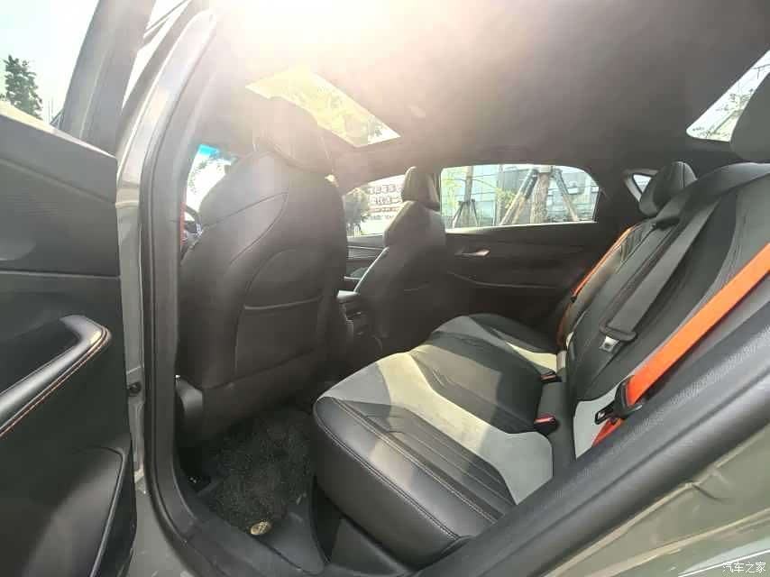 Geely Binray, 2022 9