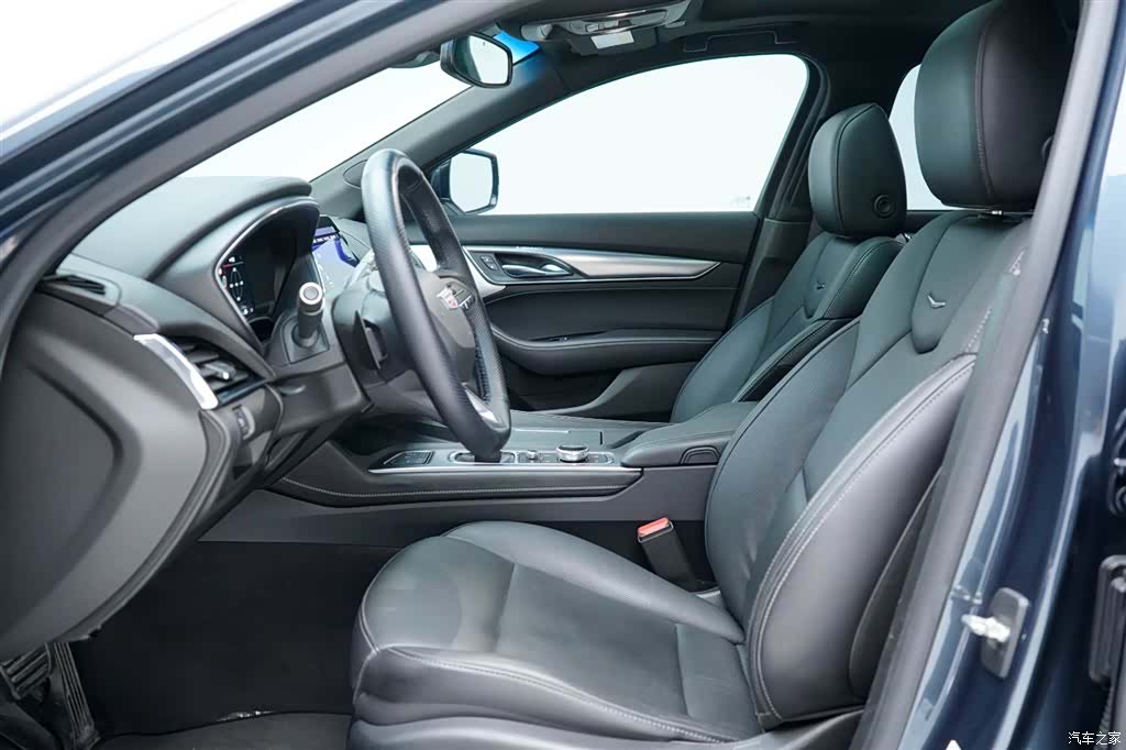 Cadillac CT5, 2022 4
