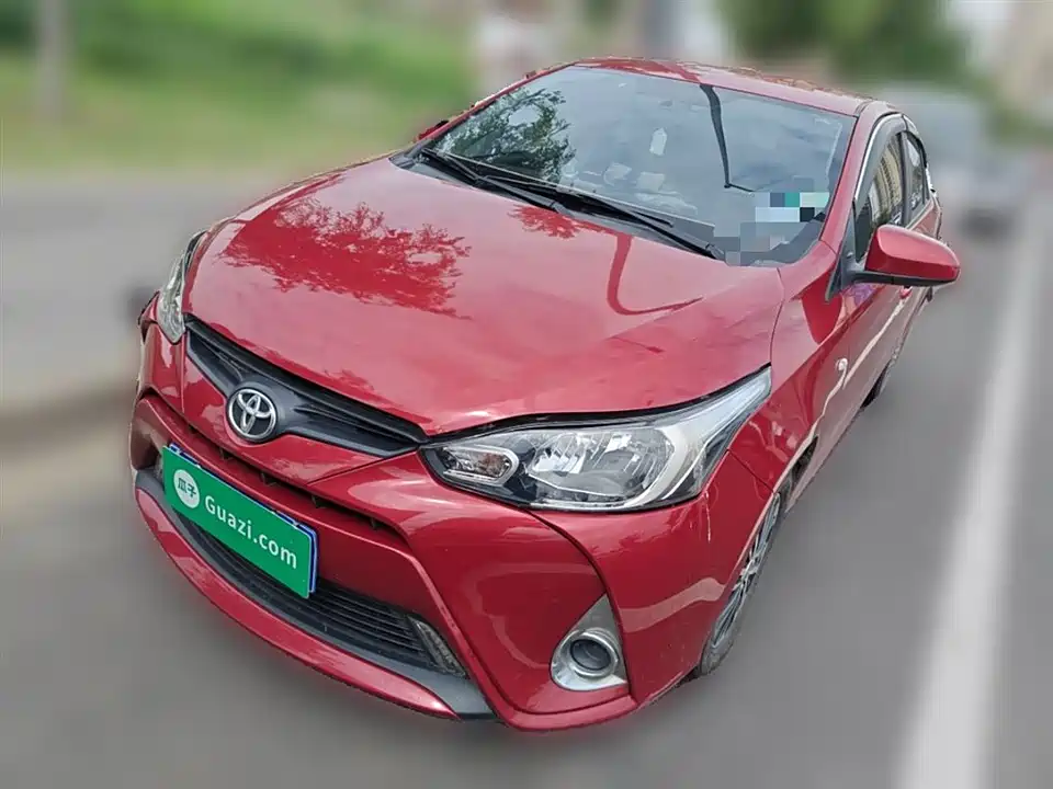Toyota YARiS L to enjoy