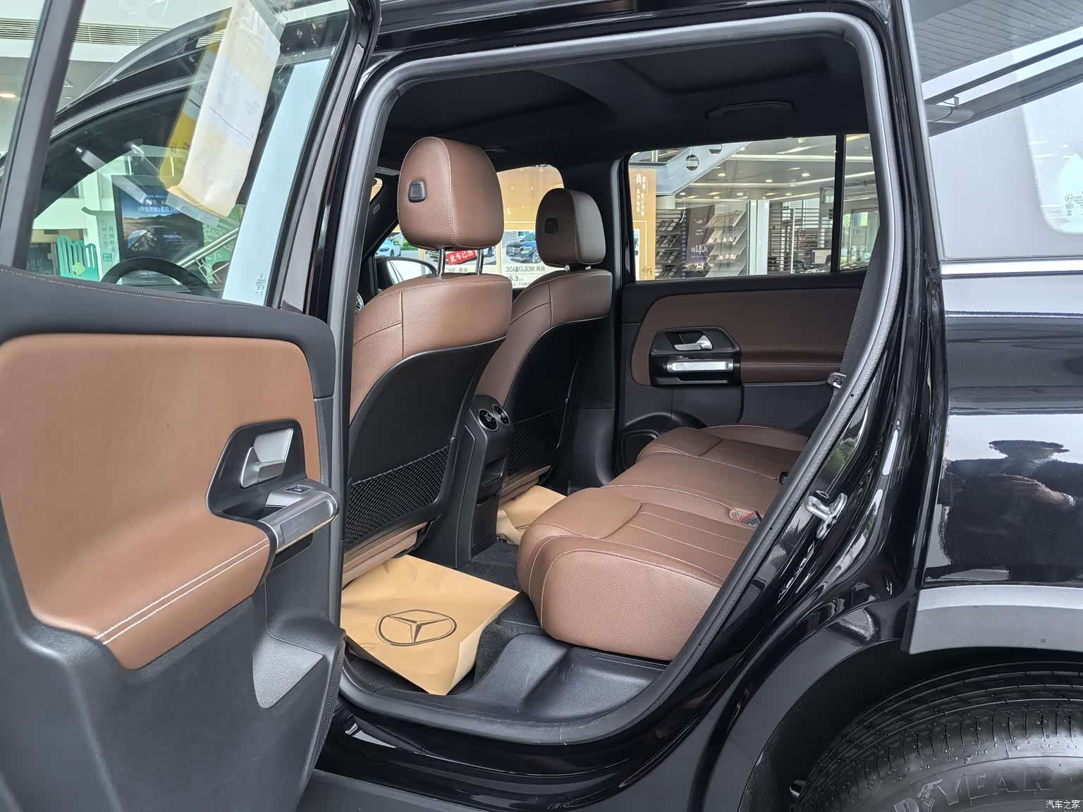 Mercedes-Benz EQB, 2025 3