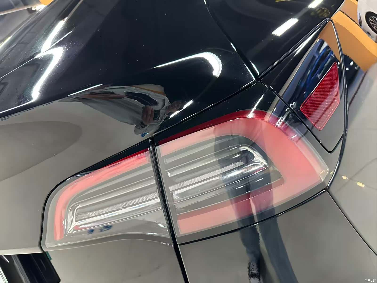 Tesla Model Y, 2023 13
