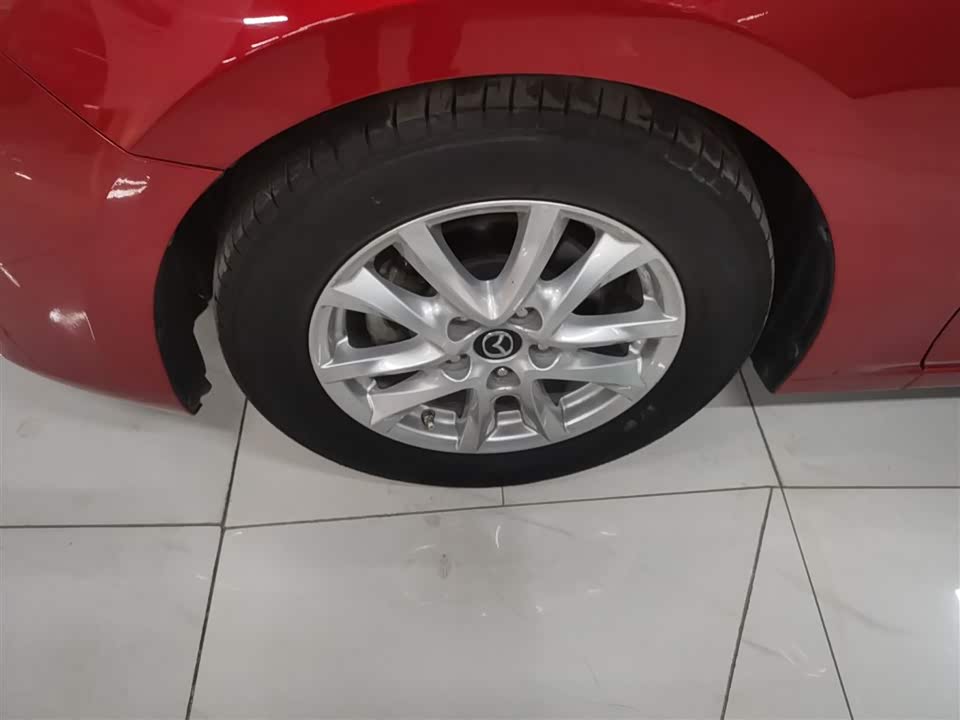 Mazda 3 Angkesaila