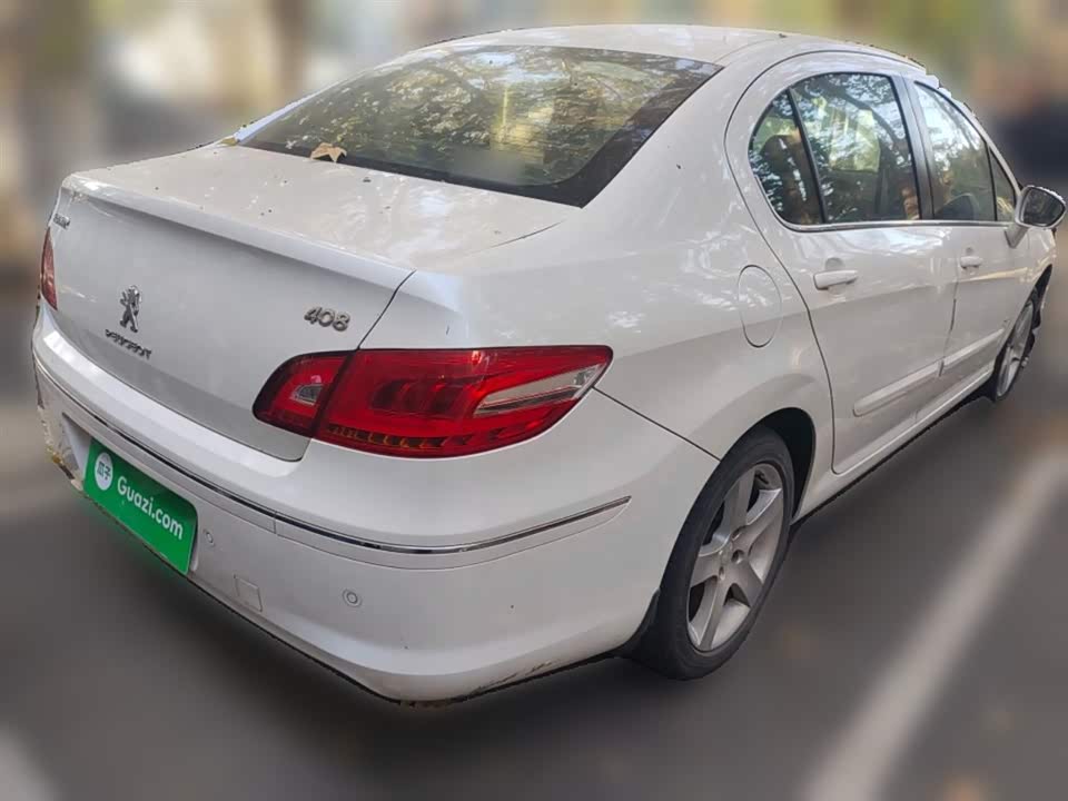Peugeot 408