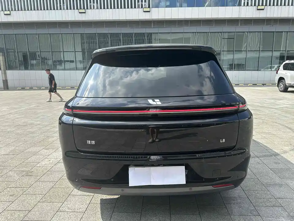 Li Auto Ideal L8