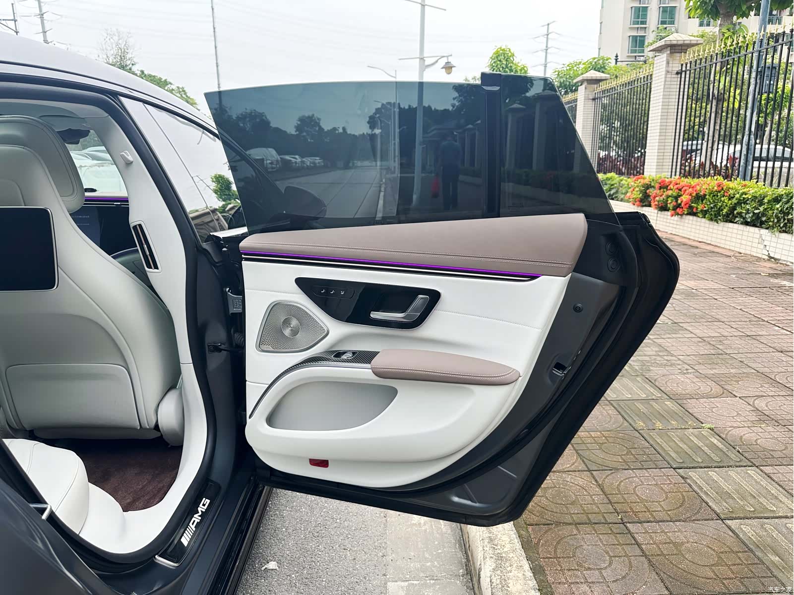 Mercedes-Benz EQS, 2025 12