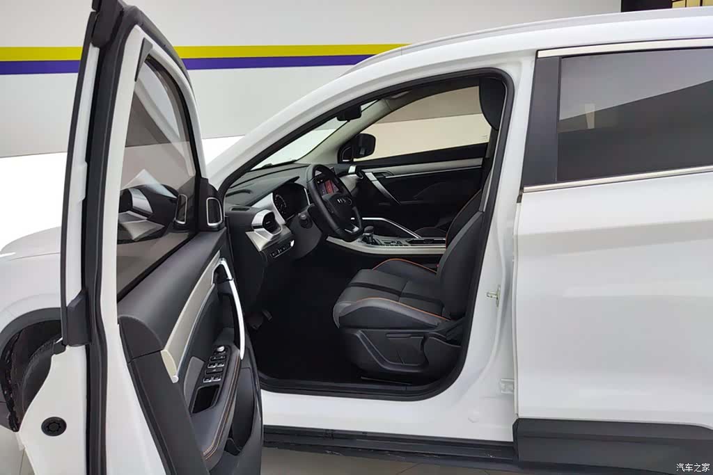 Geely Coolray, 2023 9