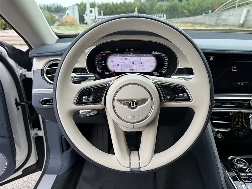 Bentley Flying Spur, 2025 26