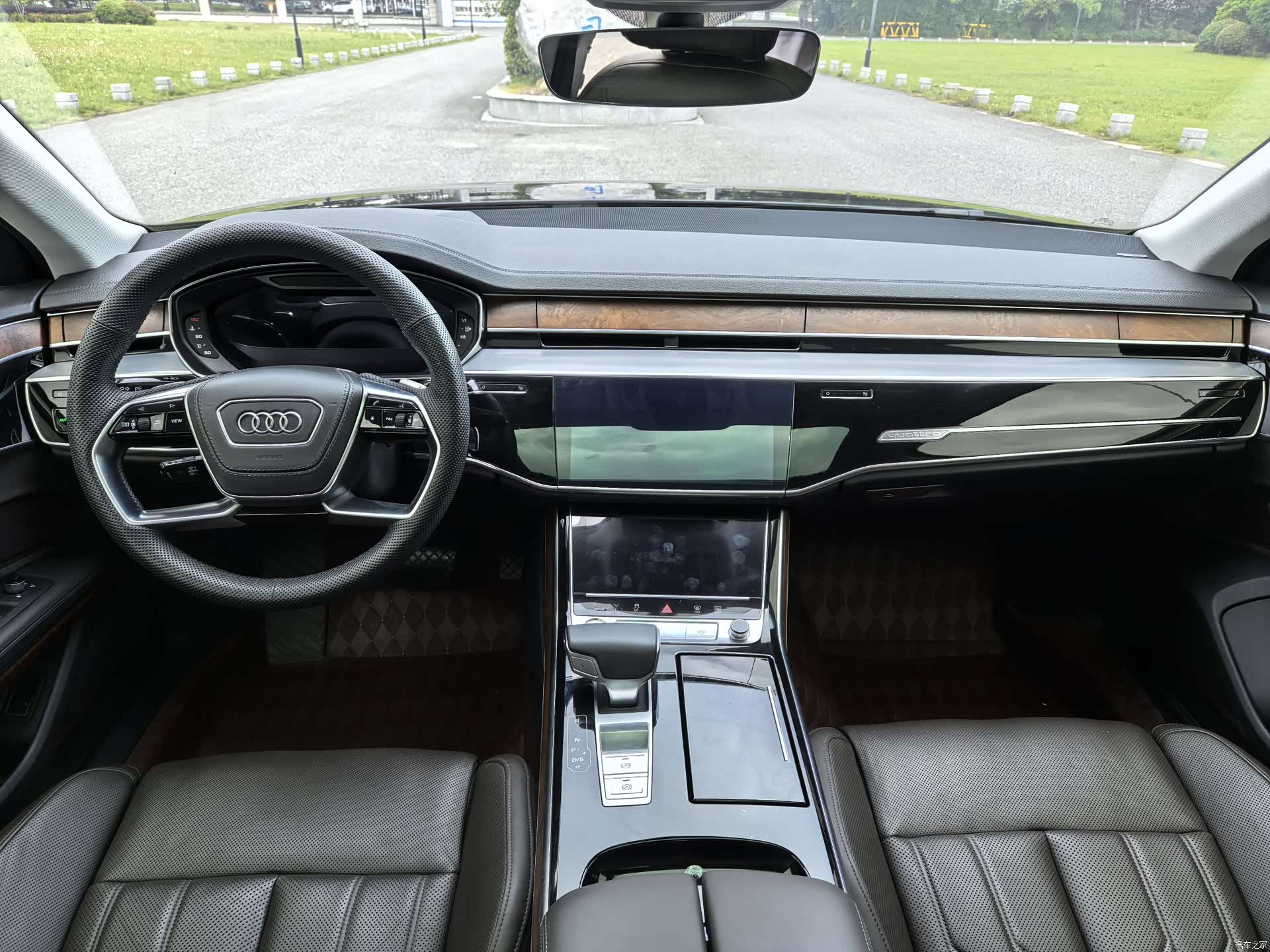 Audi A8L, 2019 12