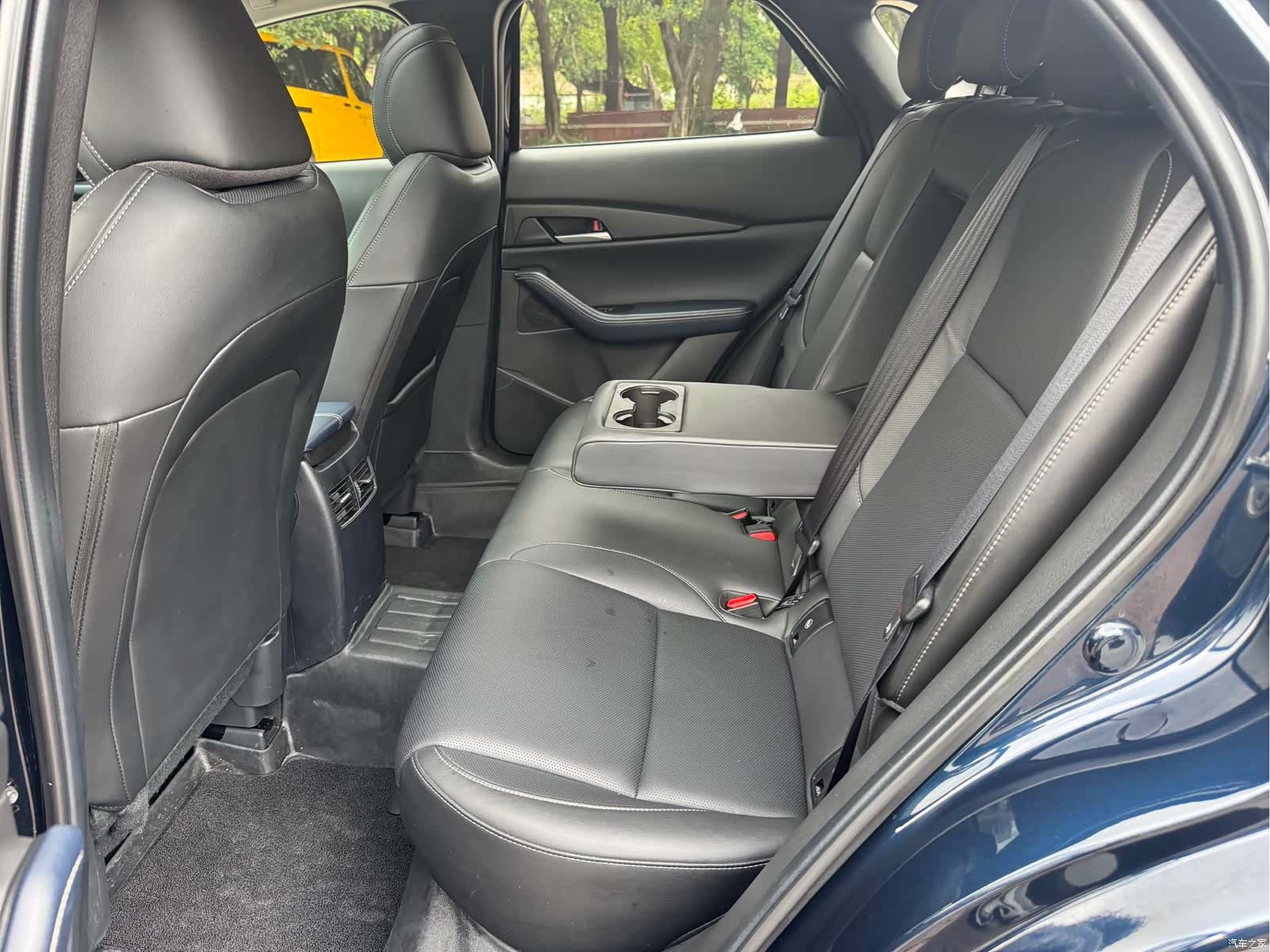Mazda CX-30, 2022 21