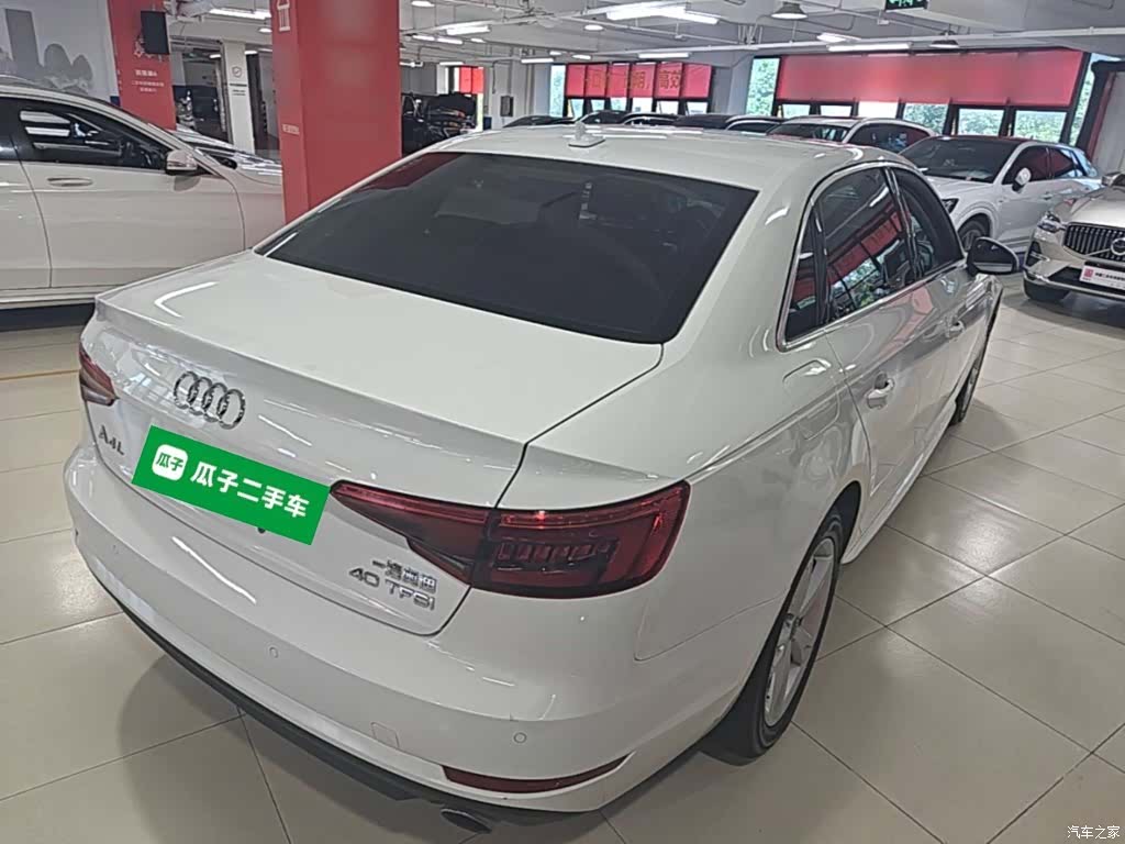 Audi A4L, 2017 7