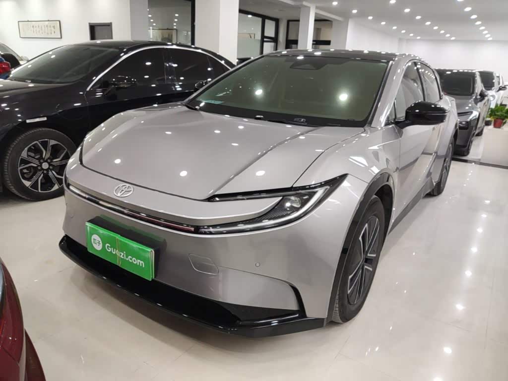 Toyota bZ5