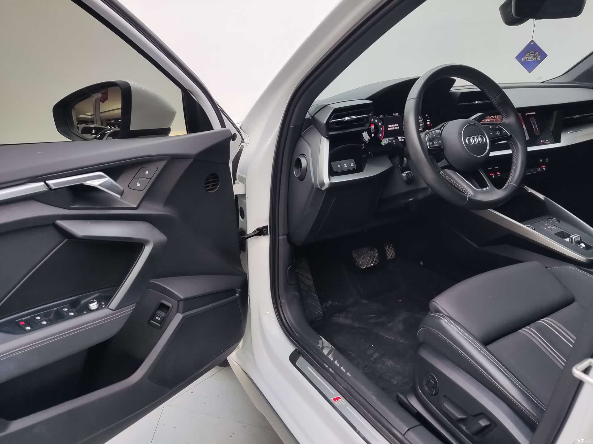Audi A3, 2023 10